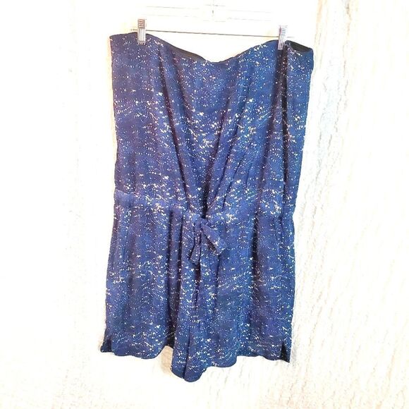 Ann Taylor LOFT Spotted Print Romper Size XXL - Picture 2 of 9